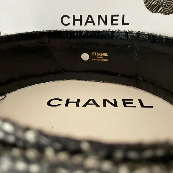 CHANEL vintage tweed and leather wide waist belt - Picture 12 of 16